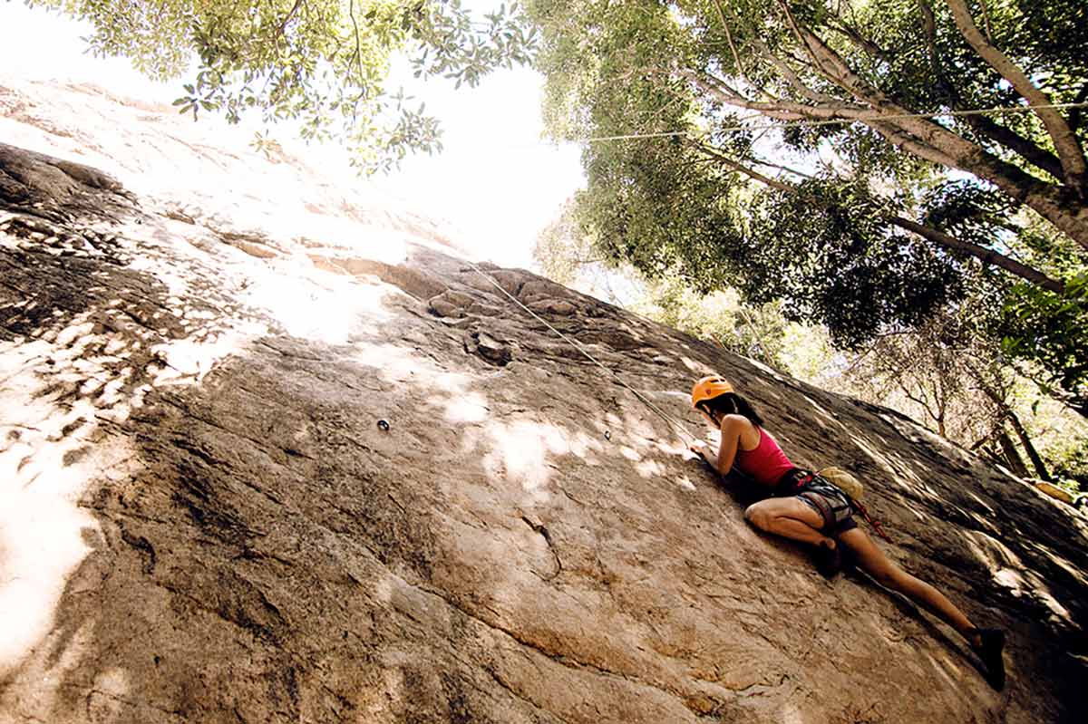 Kletterkurs in den Bergen von Portugal